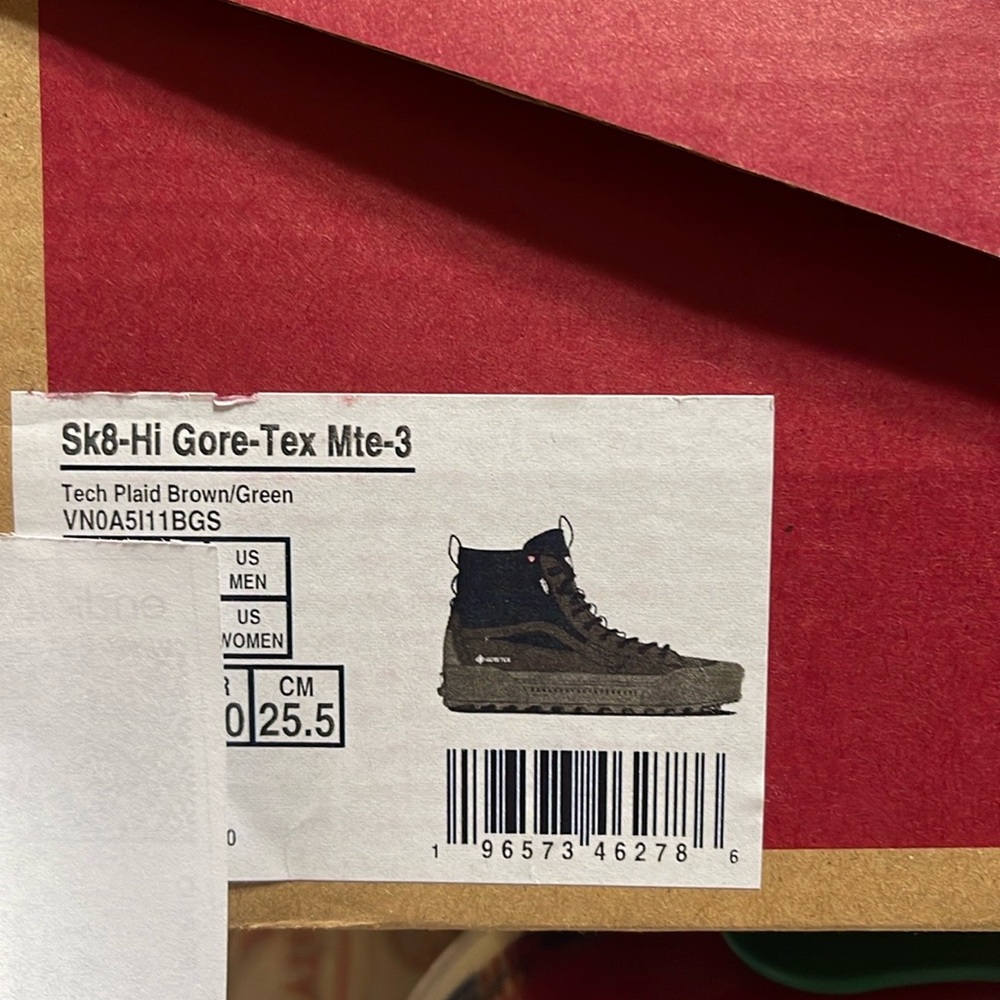 Vans Men’s Sk8-Hi Gore-Tex Mte-3
Tech Plaid Brown/Green
VN0A5111BGS
Boots Sneak - Picture 14 of 16